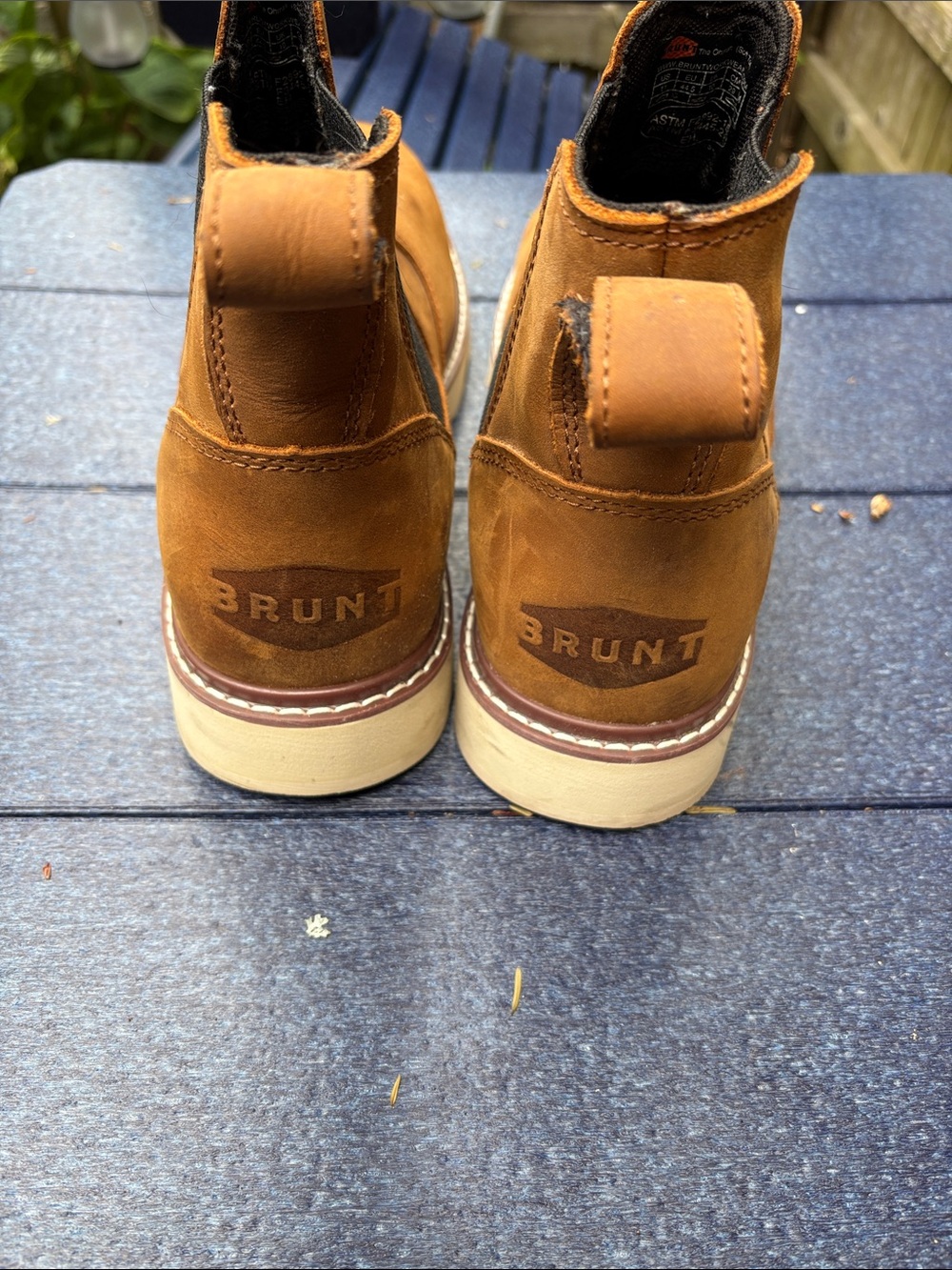 Brunt Men's Chukka Boots in Chestnut Brown
